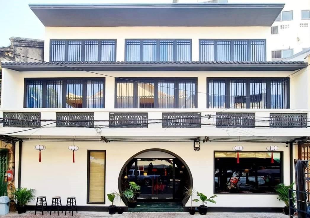 Caiyong Hometel & Cafe'S Studio Bangkok Exterior foto